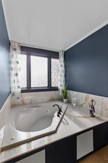 Spacious 4BR 2BA 3Parking Near DT & Parks - San Juan de Terranova - 7