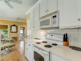 Little Beach Cottage - 4