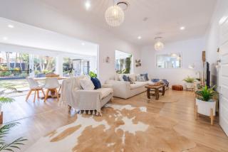 Retreat at Nelson, 2 Hough St - air conditioned, Wi-Fi, Linen and Bed Making - 1