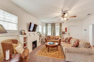 Less Than 1 Mi to Historic Dtwn Texarkana Charming Home! - 5