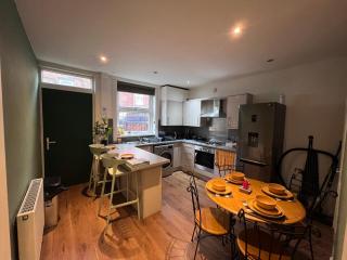 The Bluebird B&B II - 5