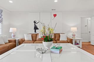 Pink Pearl by the Sea 5 Bedroom - 1