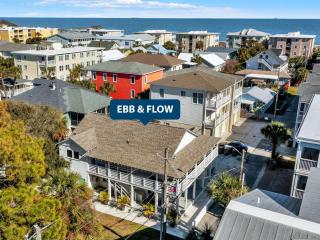 Ebb & Flow Apartment House - 0