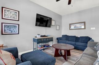 Beach Bum Hideaway - 5