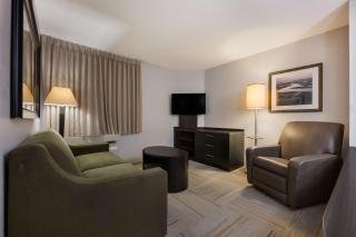 Sonesta Simply Suites Huntsville Research Park - 2