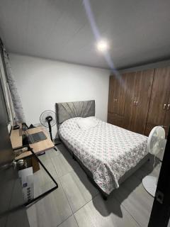 Apartamento Vacacional con Piscina - 4