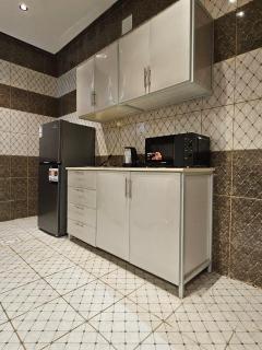 شقة الحياة - 4