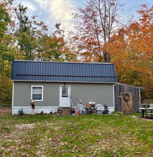 1 Bed Studio Cabin in the Woods with Kitchen - 5
