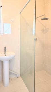 Cozy Room near airport and train station - 4