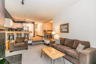 Chateau Ridge Retreat - Ski-In Ski-Out Winter Fun - 2