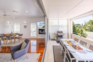 Living the dream, 7a Sandy Point Rd - views, air con, linen - 3