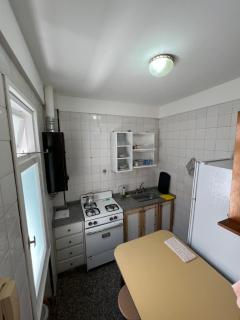 Depto 1 ambiente frente al mar y céntrico - 3