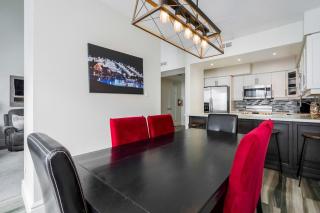 Slopeside Haven - Ski-In Ski-Out Adventure Base - 9