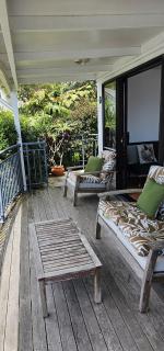 Serene One Bedroom Seaview Chalet - 8