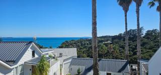 Serene One Bedroom Seaview Chalet - 2