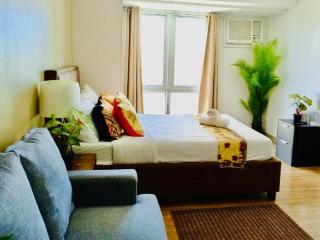 Walk to Abreeza Mall | Kitchen | Parking | Pool - 3