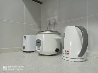 Zulanie Suite Troika Residence, SPACIOUS AND COZY WITH POOL, Free Wifi & Netflix in Golden Triangle of Kota Bharu - 2