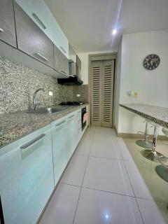 Apartamento de 2 Habitaciones Vista al Mar - 0