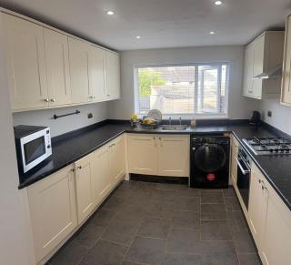 Home at Richmond - Maypole Road - Clifton - Nottingham - 7