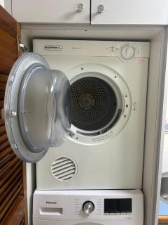 Scarborough Beach Front Resort - Shell Seven - 2