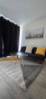 Cerca Movistar Arena - 7