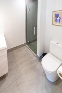 Polished Urban Stay Near Christchurch's Best Spots - 4