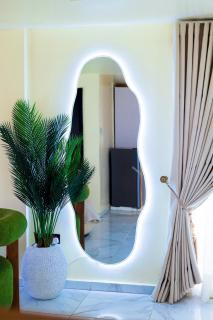 Luxury Penthouse 1BR, 3 Balconies Lekki Phase 1 - 3