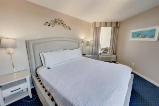 WOW Coastal Charm With Beachfront Access and pools - 4