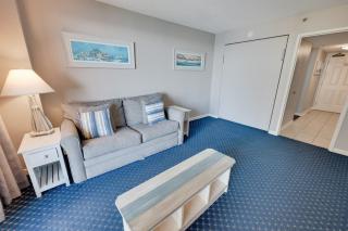 WOW Coastal Charm With Beachfront Access and pools - 7