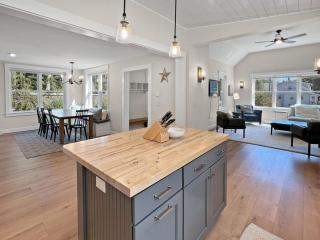 Long Sands Home - 2