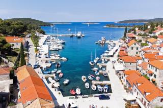 Apartments by the sea Maslinica, Solta - 775 - 9