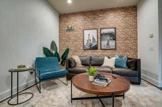 Lofts at 30th - Urban Lodge - 6 Mins to Broadway - 4