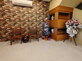 Dream House Homestay - 0