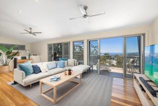 Hamptons By The Bay - Nelson Bay - 6