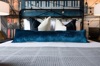 Cowboy Condo - Odyssey - Heart of Midtown - 8