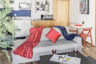 315B Drift Away | European Village - 8