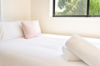 Coastal Comfort, BBQ, Yard, Pet-Friendly Stay - 2