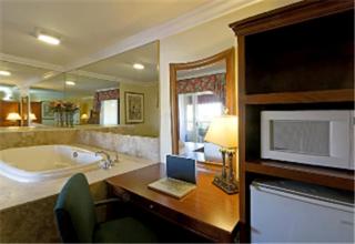 Best Western Harbour Inn & Suites Huntington - Sunset Beach - Huntington Beach - 1