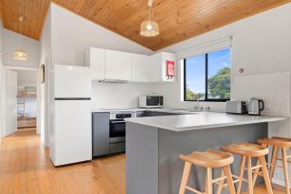 Shell Shack - BYO Linen - 6