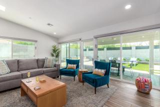 Desert Daze - Pool Heat Available - Fire pit & canal access - 2