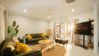 Seednest 7 bedroom beach house Pool &Game Room - 7