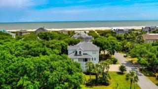 AV8-53: 8 53rd Avenue - 2