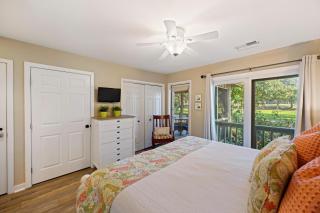 GL1205: 1205 Greenslake - 3