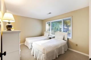 FWO1386: 1386 Fairway Oaks - 2