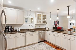 SG7A: 7A Seagrove Villa - 2