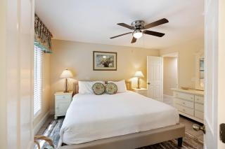 TC4855: 4855 Turtle Cove - 5