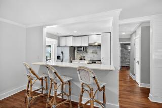 AV4-22: 4 22nd Avenue - 2