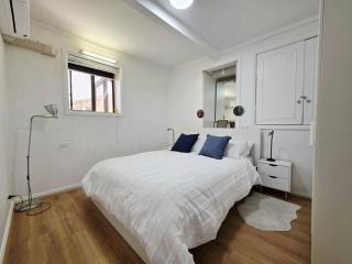 5 Mins Walk to Katoomba Station, Games Room, Firepit, King Bed, Fireplace - 2