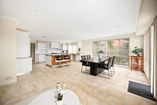 Sunrise Deck Lake Naps 5Bedroom Group Getaway - 5