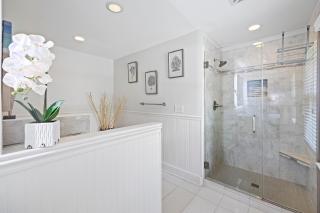 AV3-20: 3 20th Avenue - 4